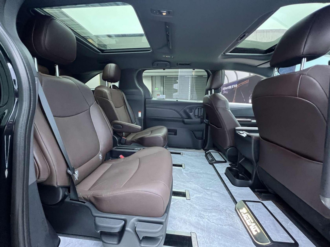 Toyota Granvia 2025