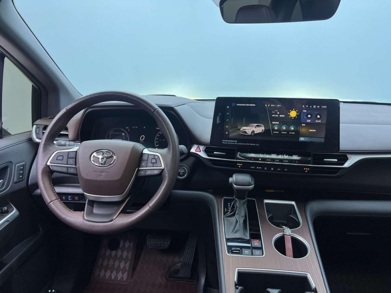 Toyota Granvia 2025