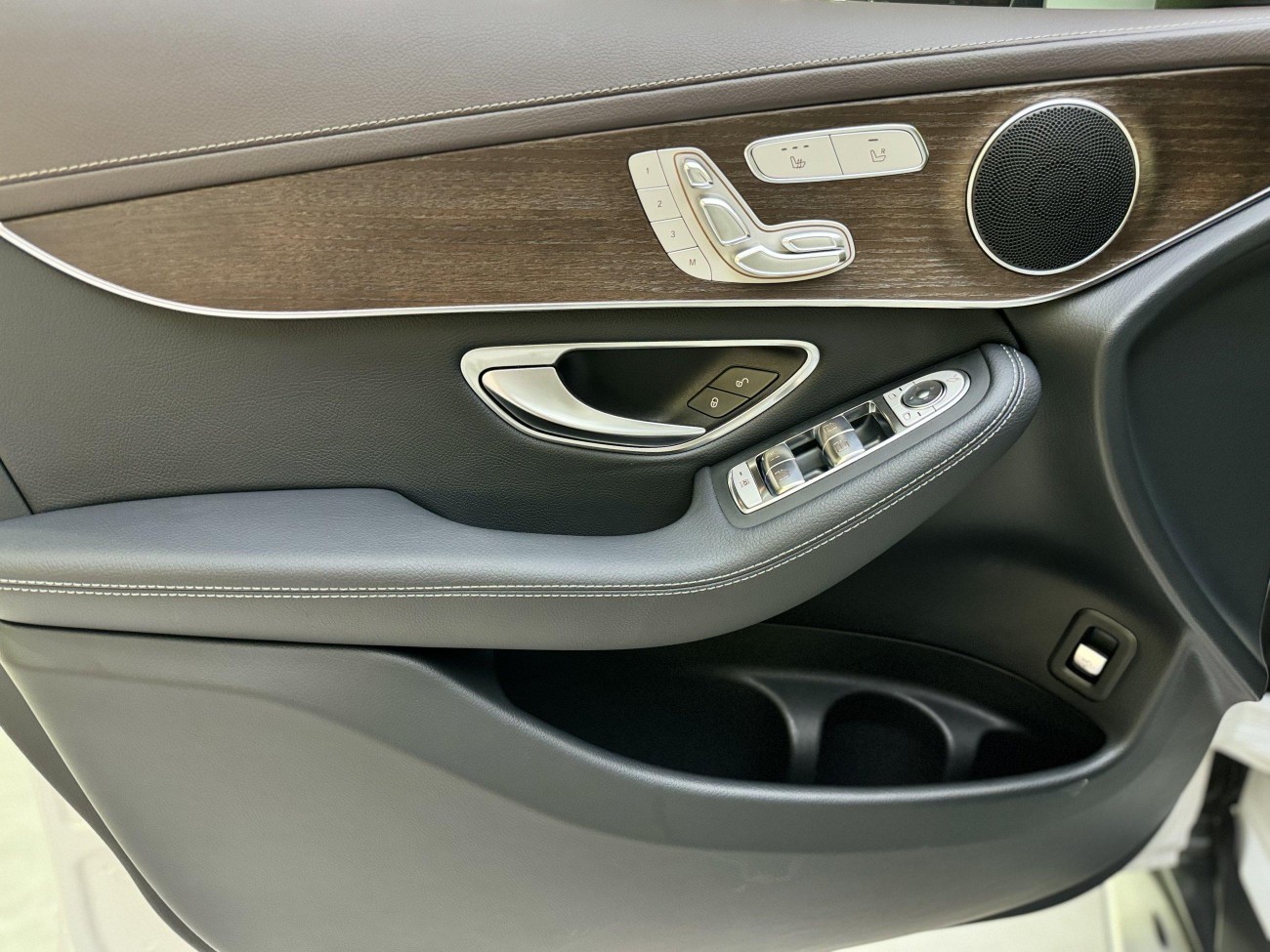 Mercedes-Benz GLC 260 L 2022