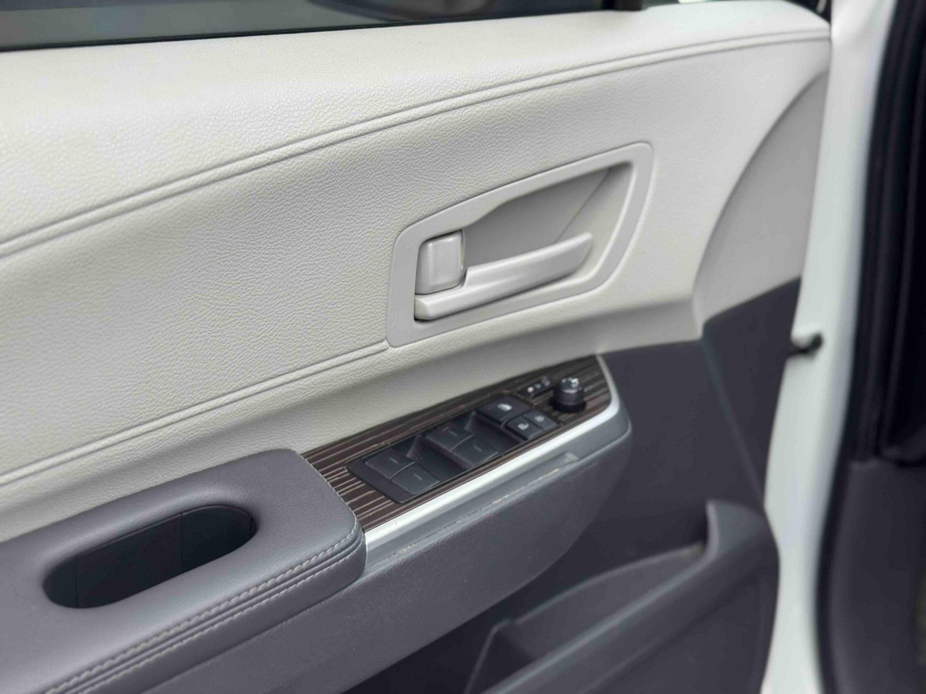 Toyota Sienna 2023