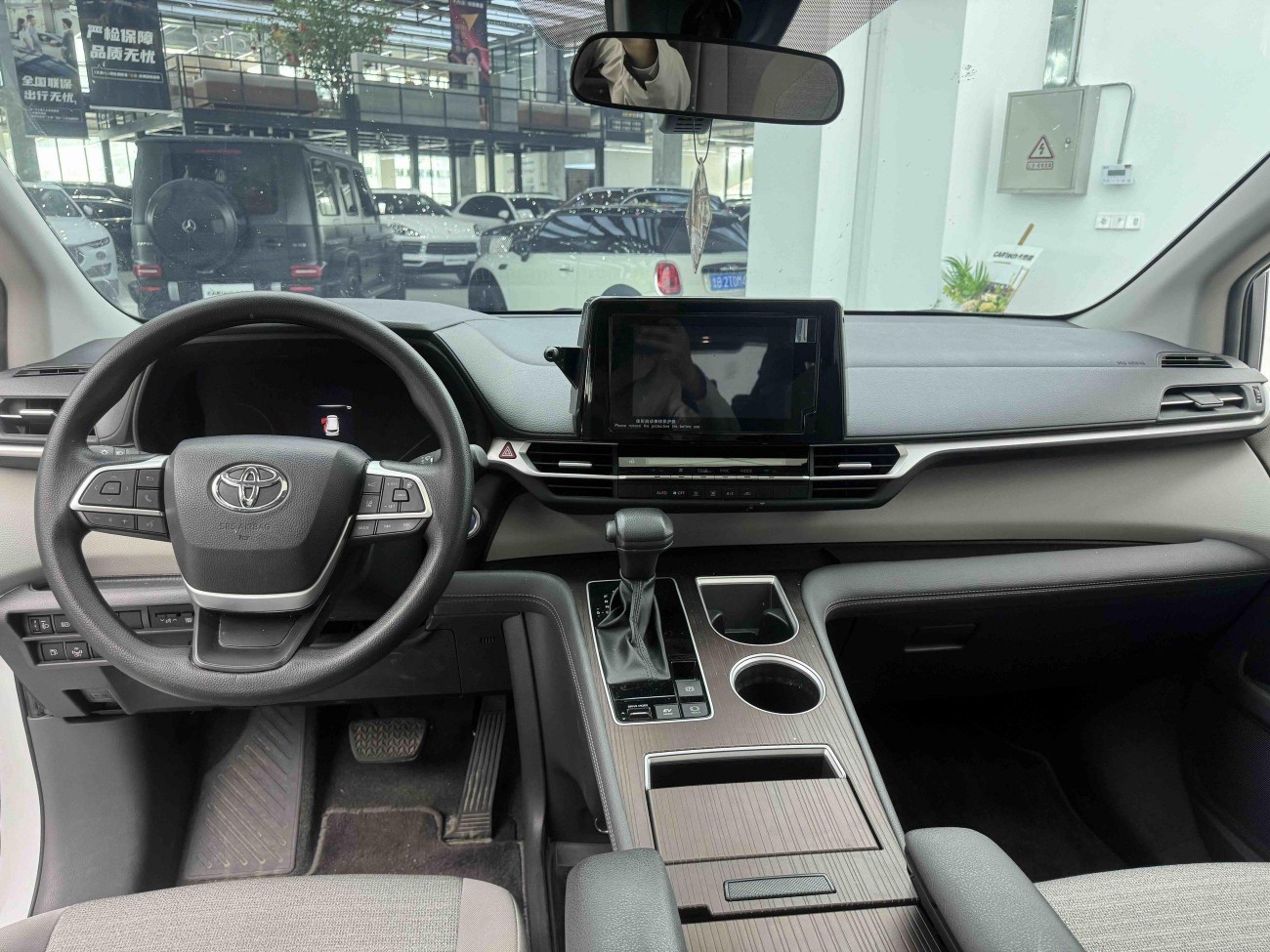 Toyota Sienna 2023