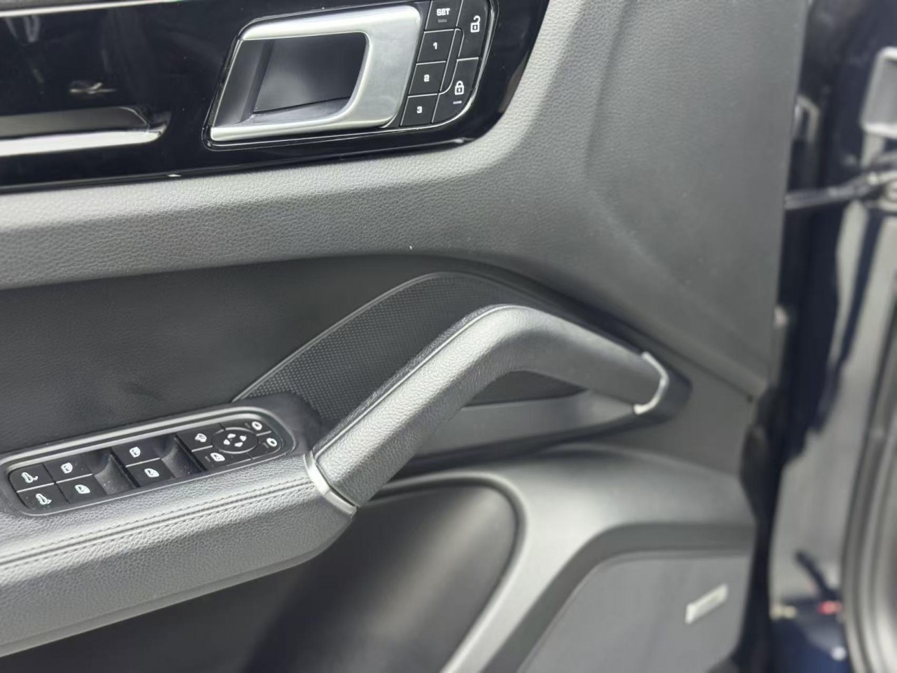 Porsche Cayenne 2022