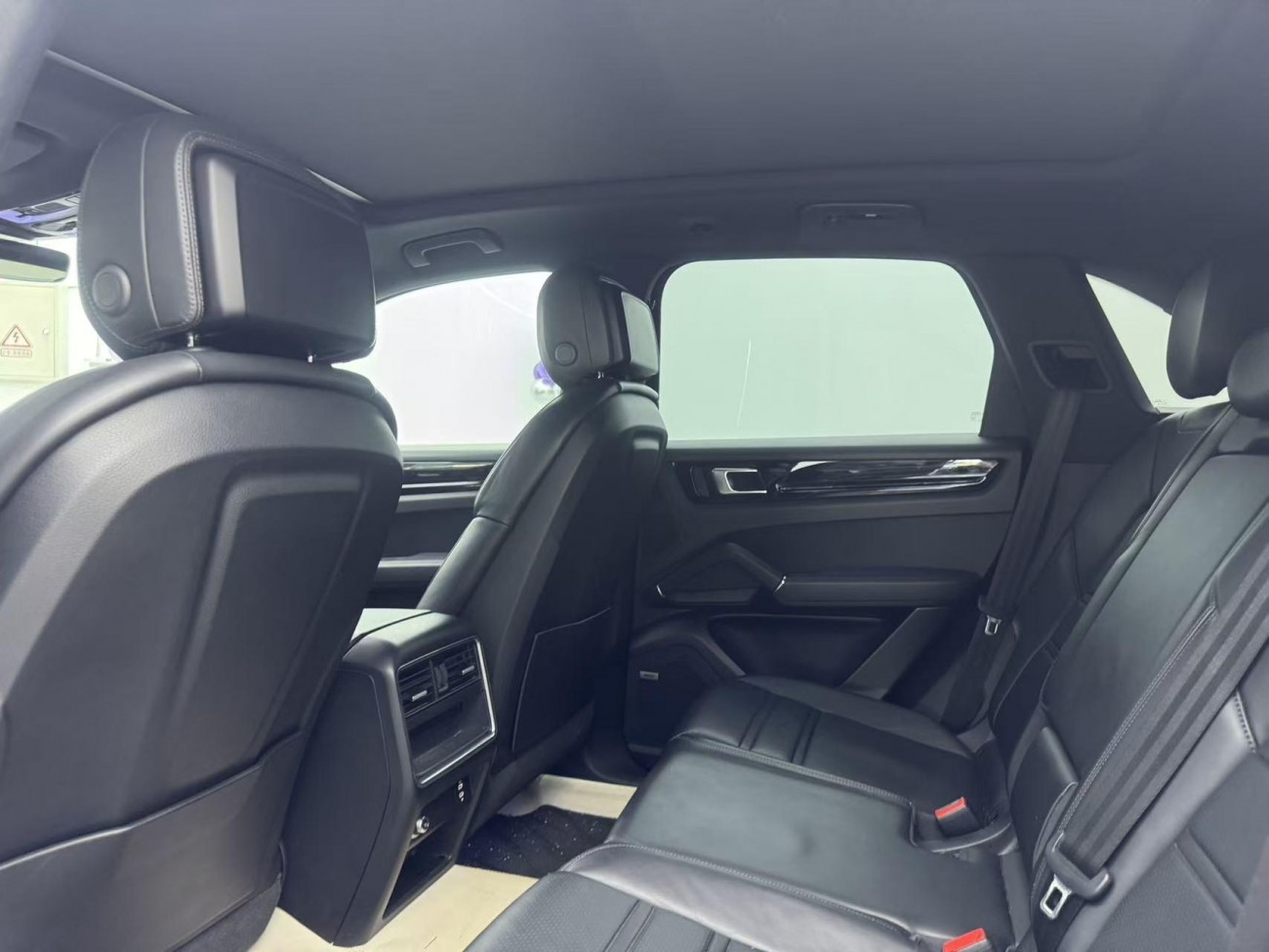Porsche Cayenne 2022