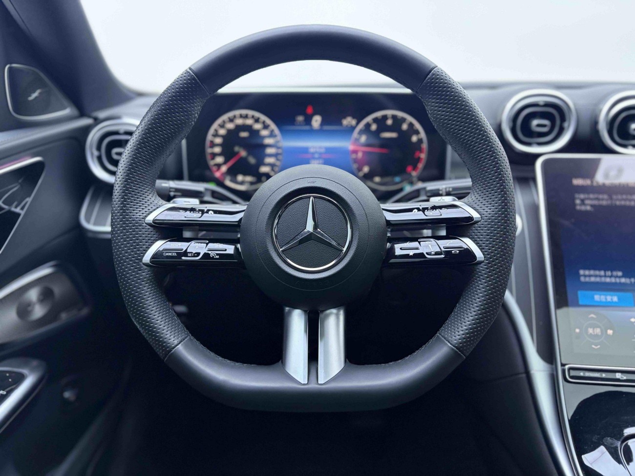 Mercedes-Benz C 260 L 2024