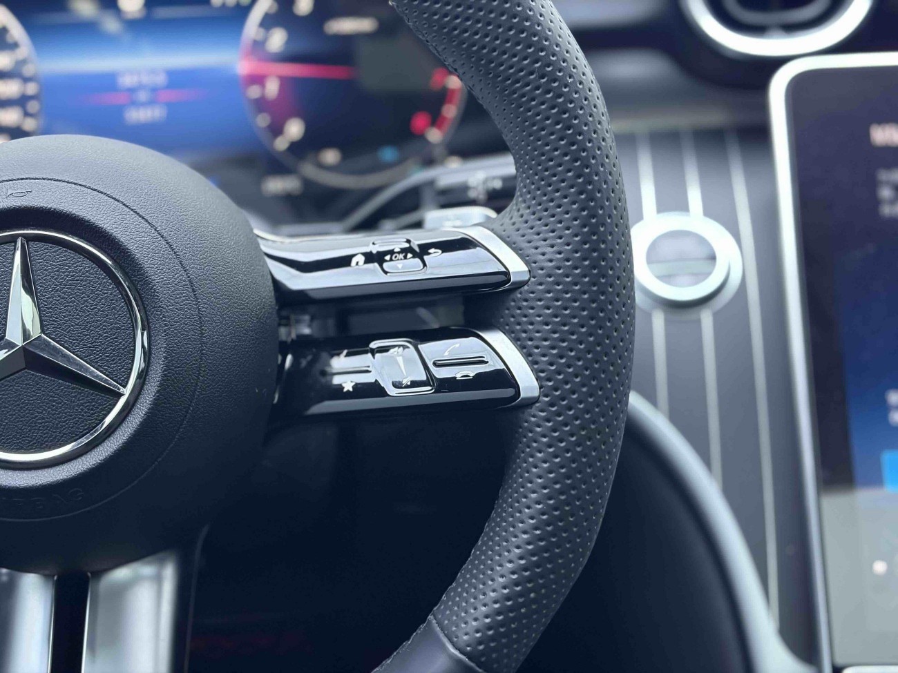 Mercedes-Benz C 260 L 2024