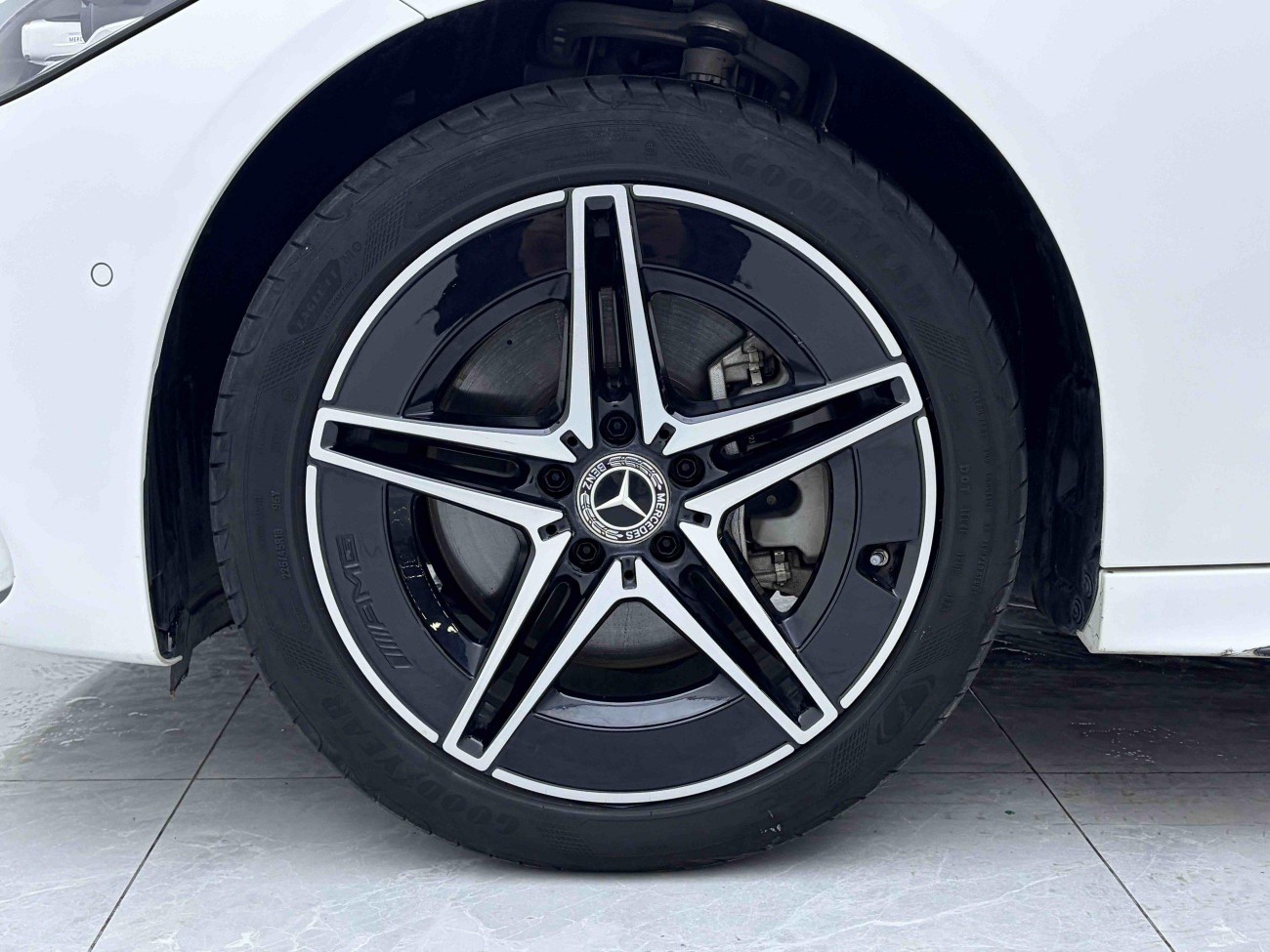 Mercedes-Benz C 260 L 2024