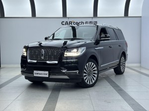Lincoln Navigator 2021