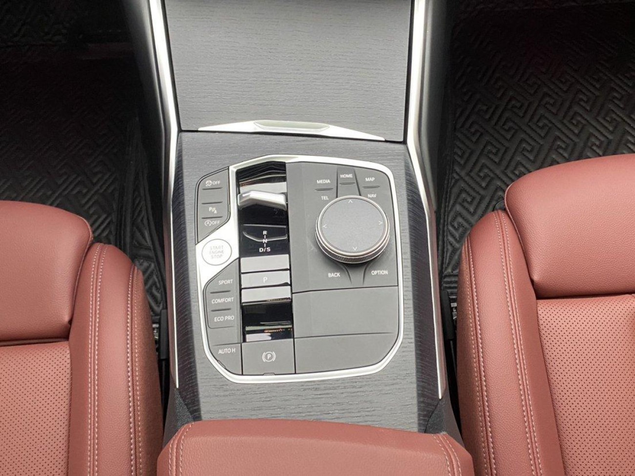 BMW 325Li 2025
