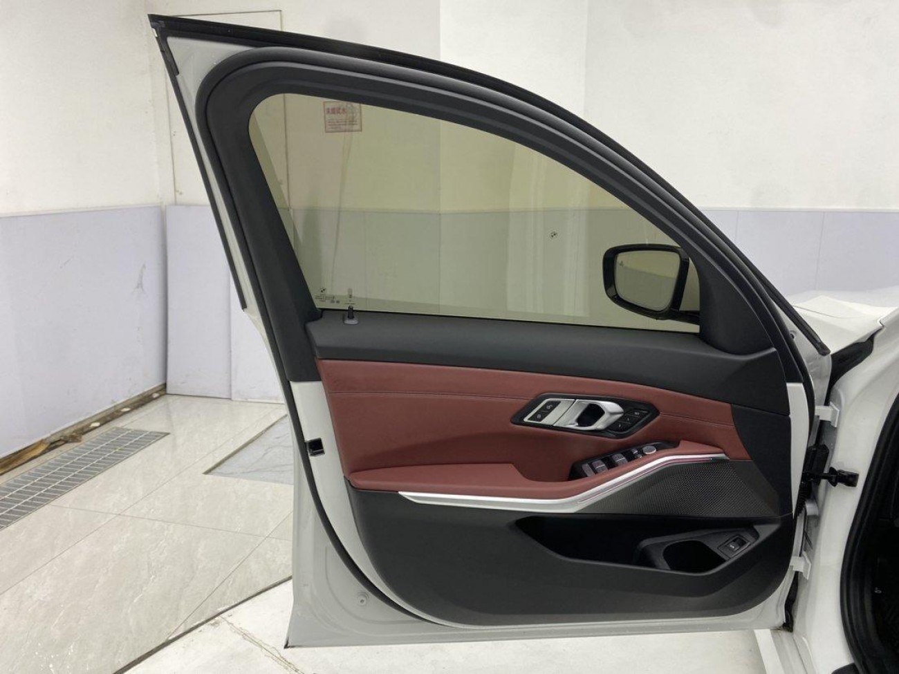 BMW 325Li 2025