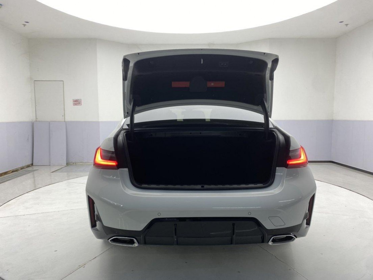 BMW 325Li 2025
