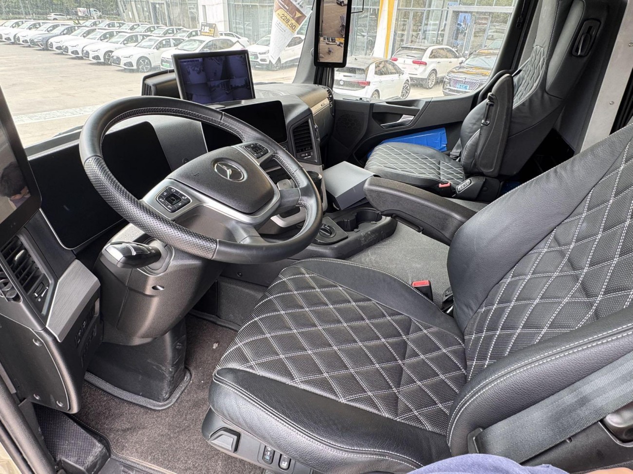 Mercedes-Benz Arocs 2024