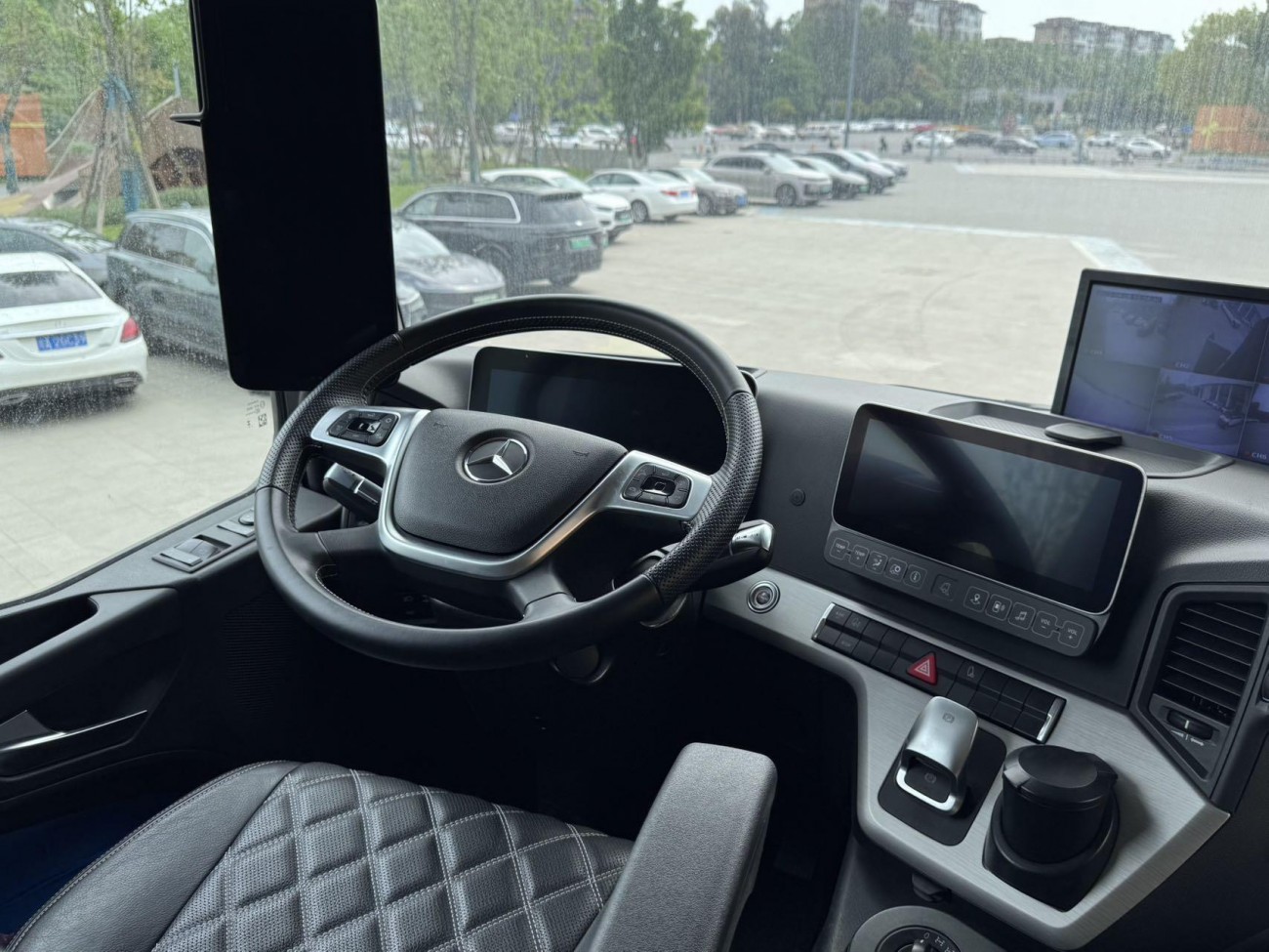 Mercedes-Benz Arocs 2024