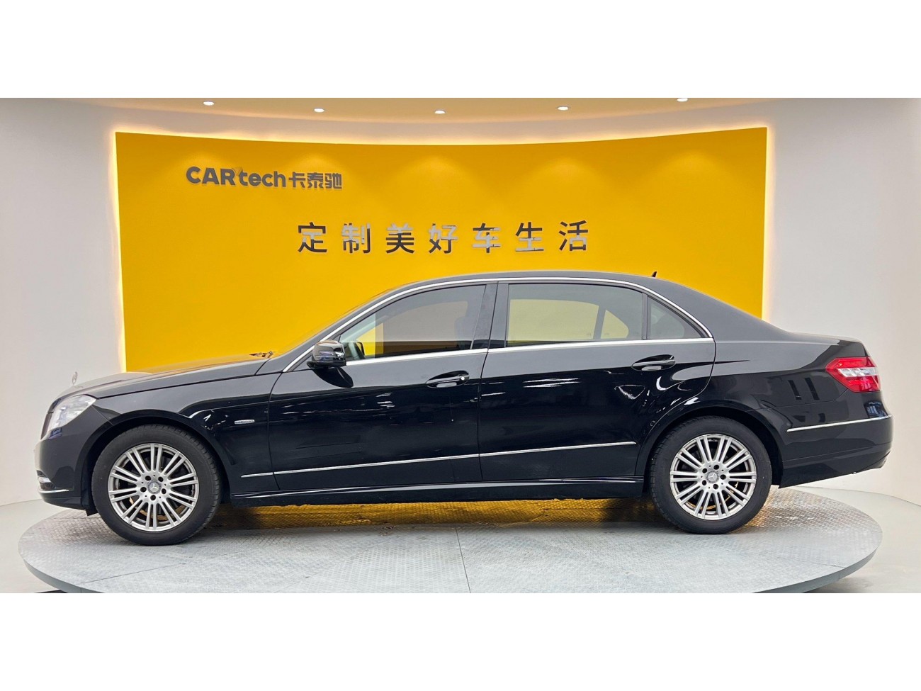 Mercedes-Benz E200L 2012