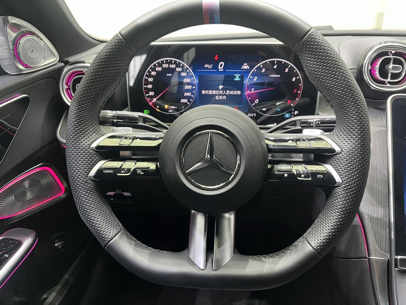 Mercedes-Benz C 200 L 2025