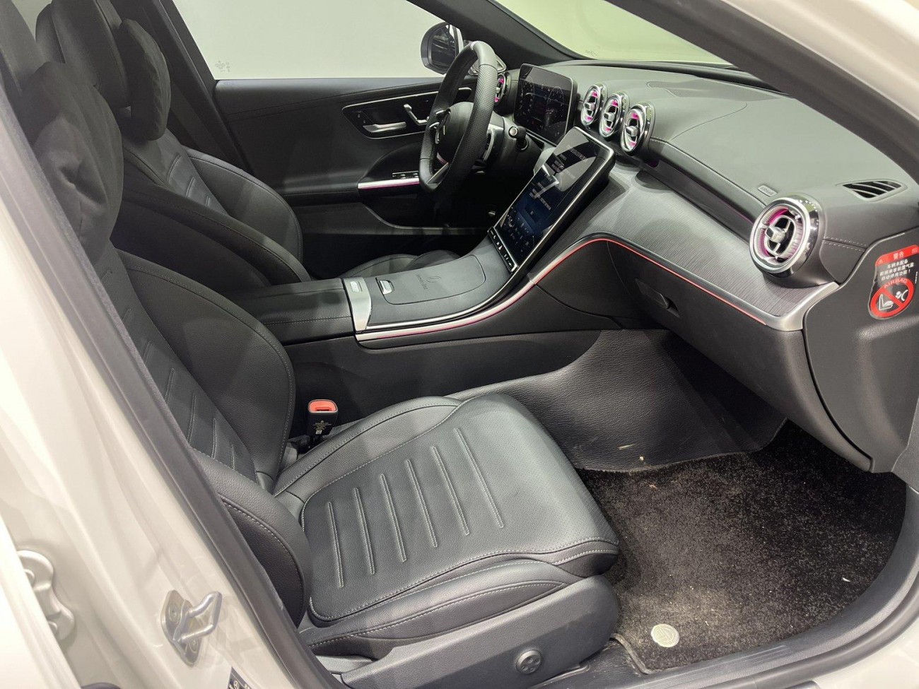 Mercedes-Benz C 200 L 2025
