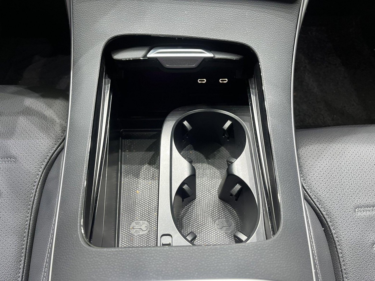 Mercedes-Benz C 200 L 2025