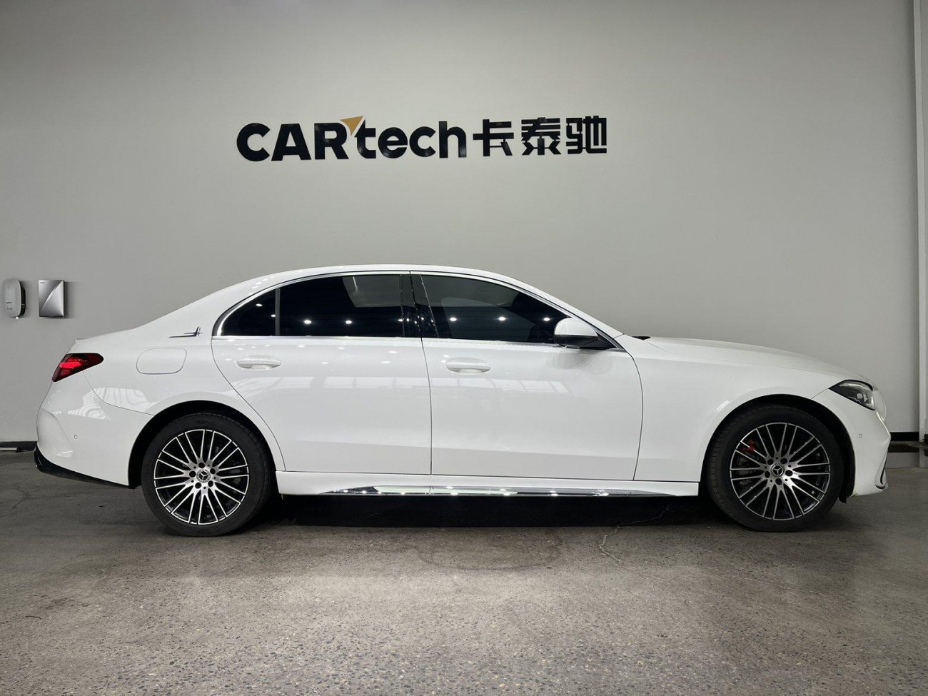 Mercedes-Benz C 200 L 2025