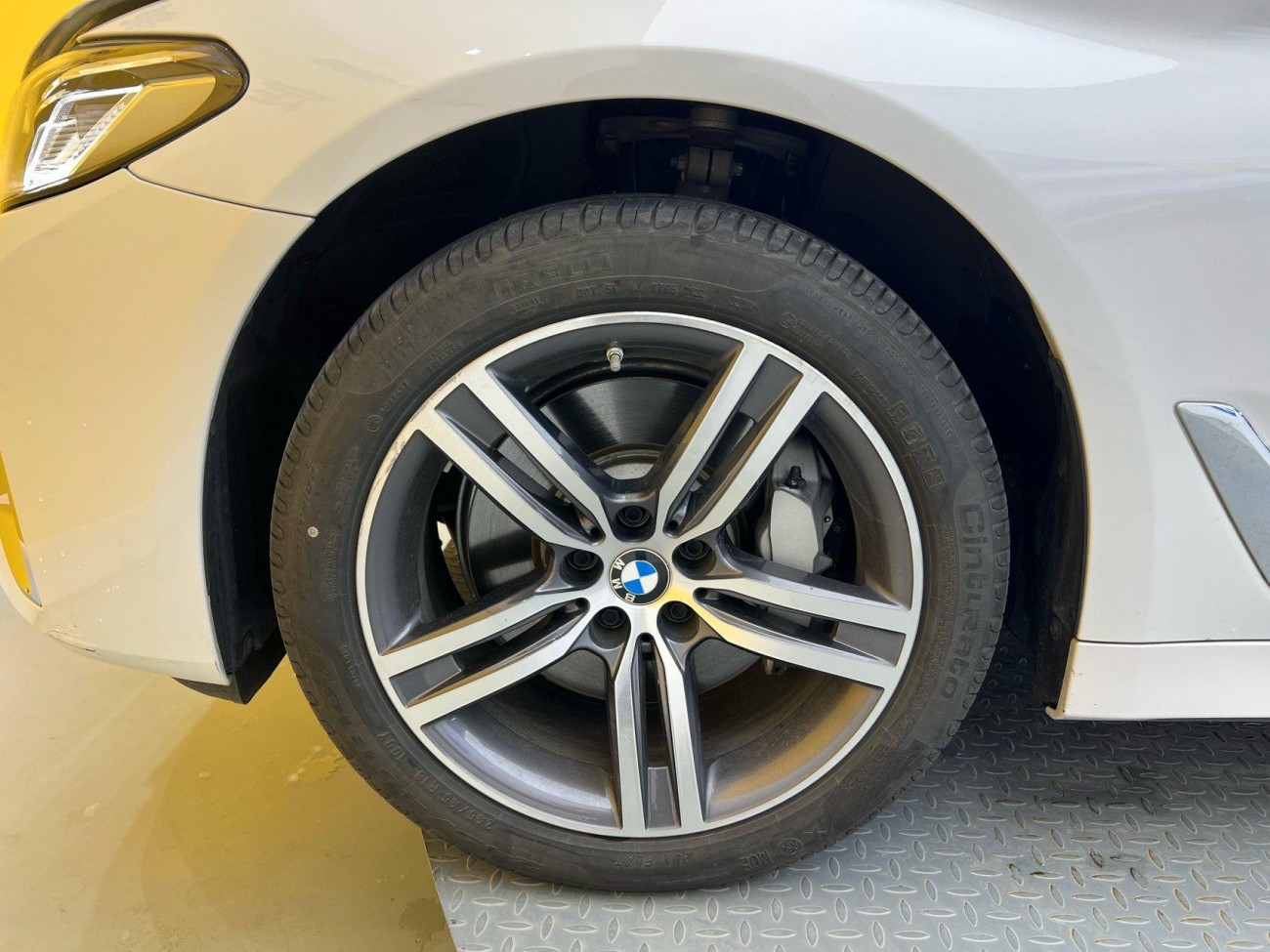 BMW 530Li 2022