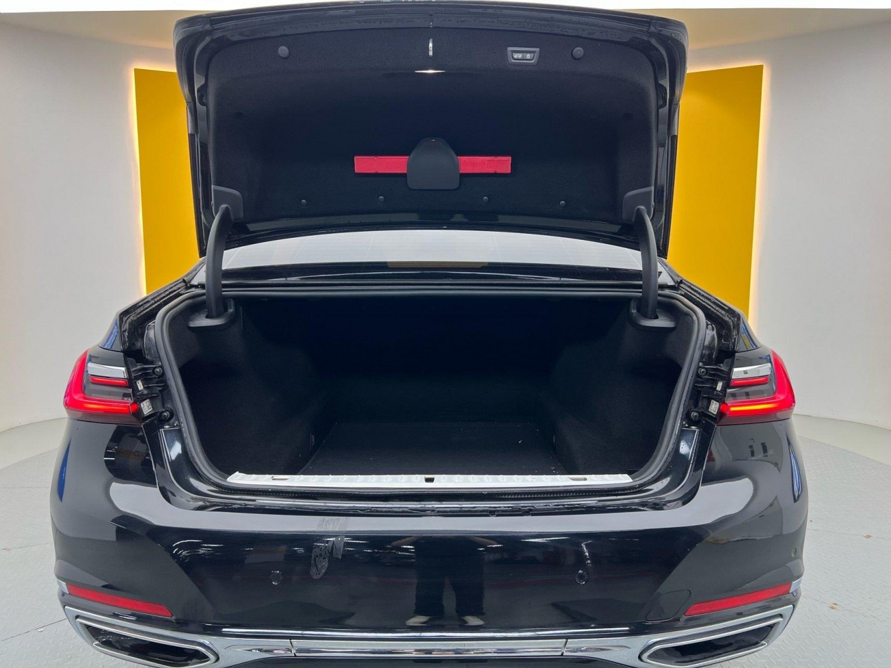 BMW 740Li 2020