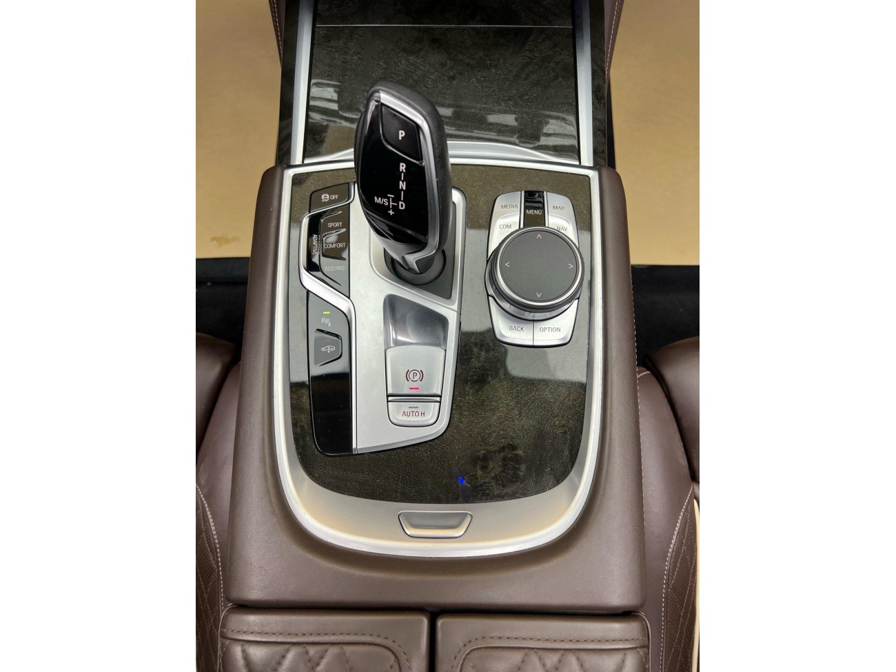 BMW 740Li 2020