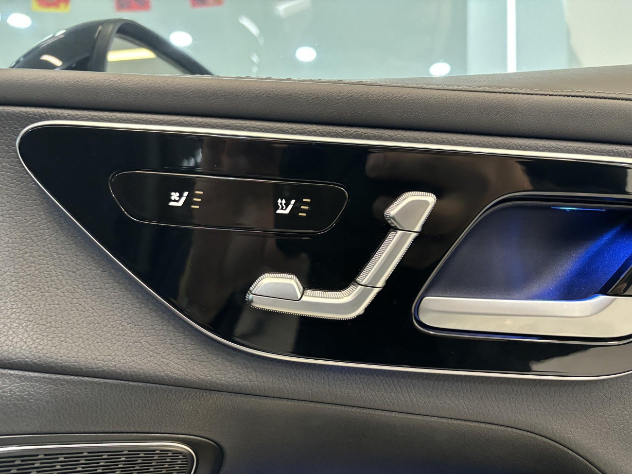 Mercedes-Benz GLC 260 L 2024