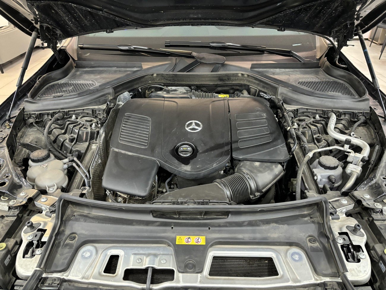 Mercedes-Benz GLC 260 L 2024