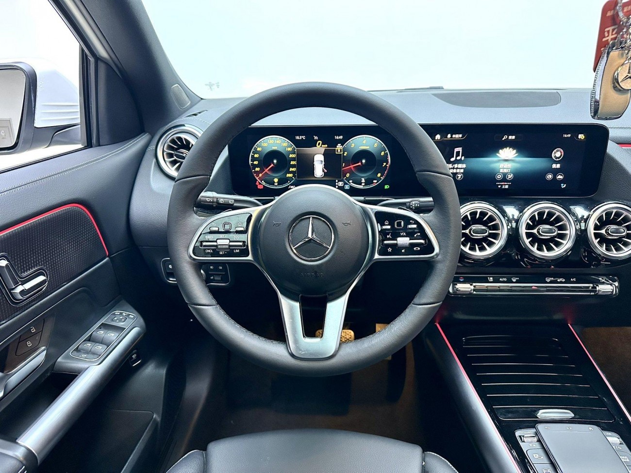 Mercedes-Benz GLA 220 2023