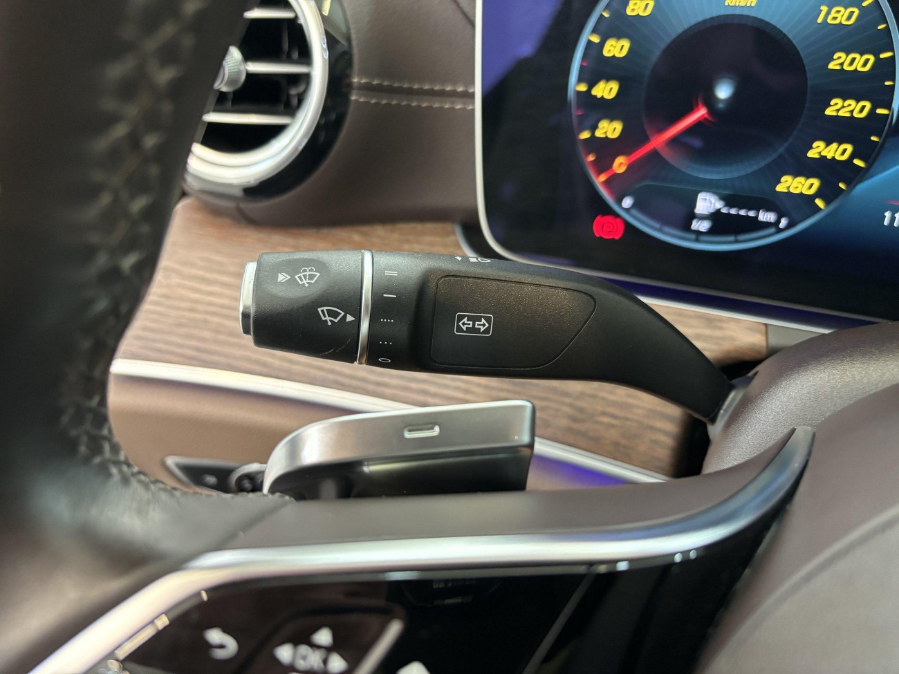 Mercedes-Benz E 300 L 2022