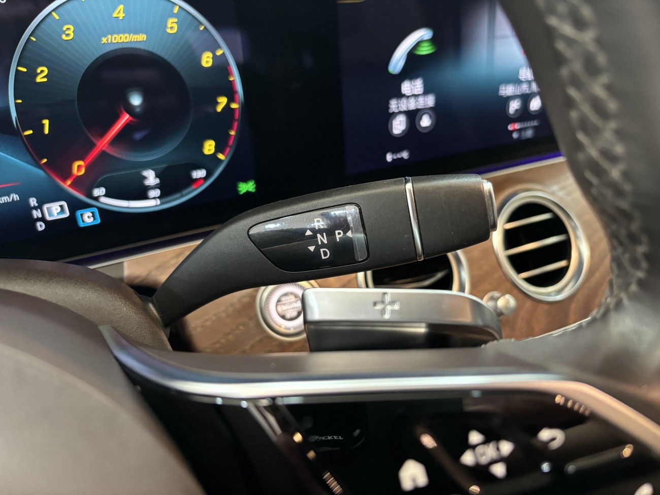 Mercedes-Benz E 300 L 2022