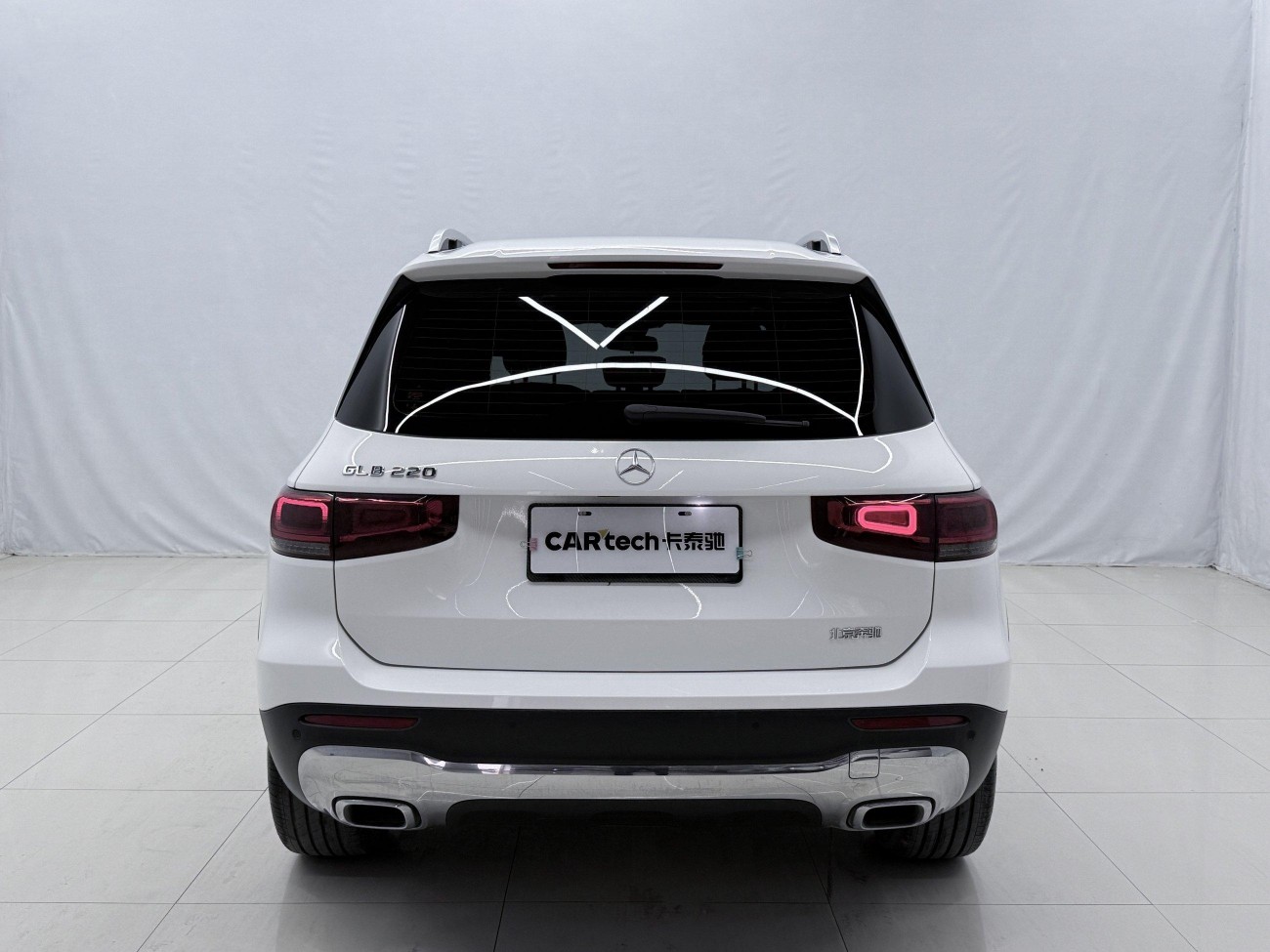 Mercedes-Benz GLB 2023