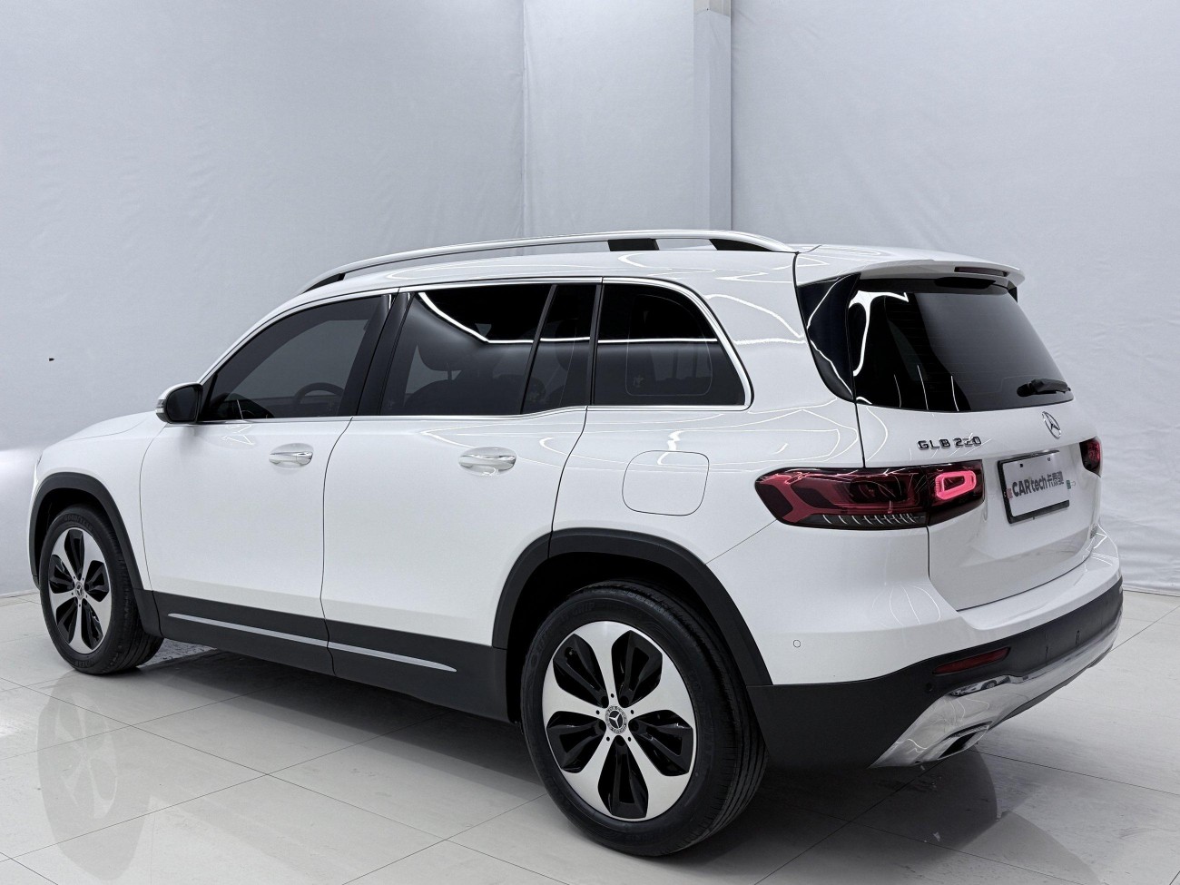 Mercedes-Benz GLB 2023