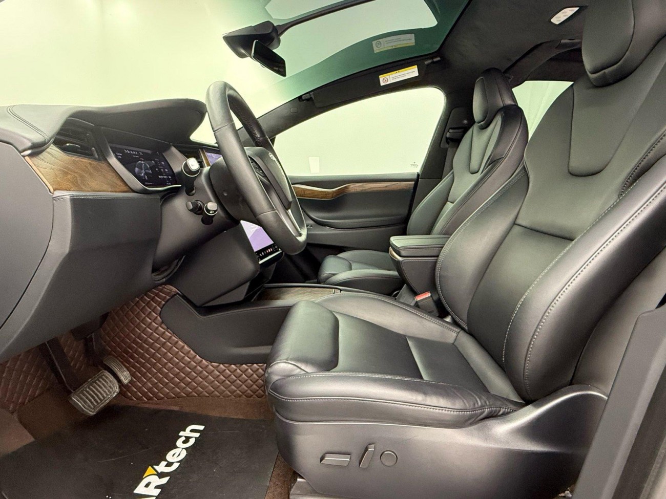 Tesla Model X 2020