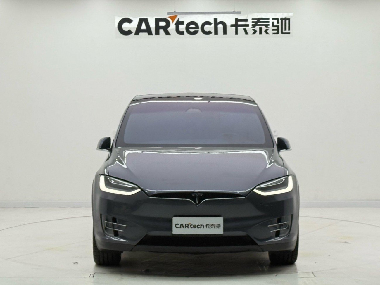 Tesla Model X 2020