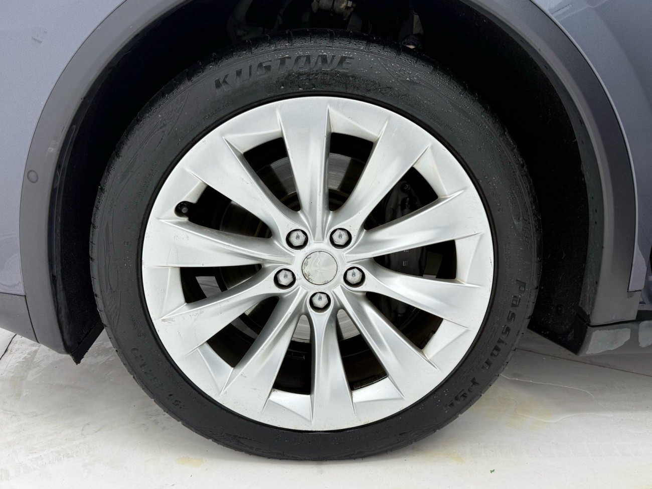 Tesla Model X 2020