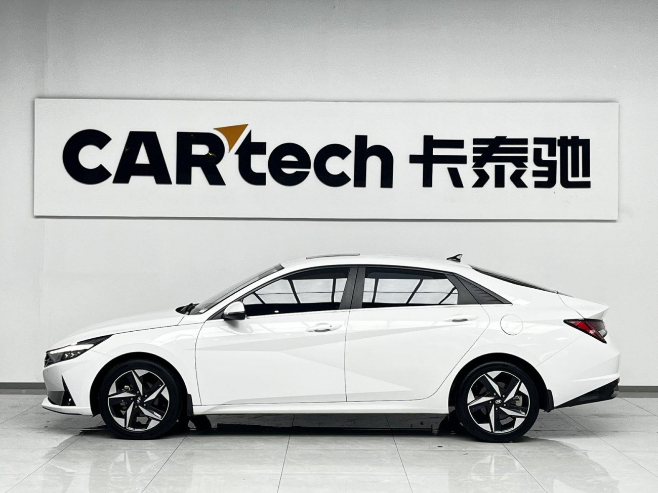 Hyundai Elantra 2021