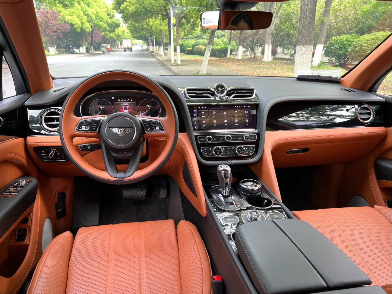 Bentley Bentayga 2023