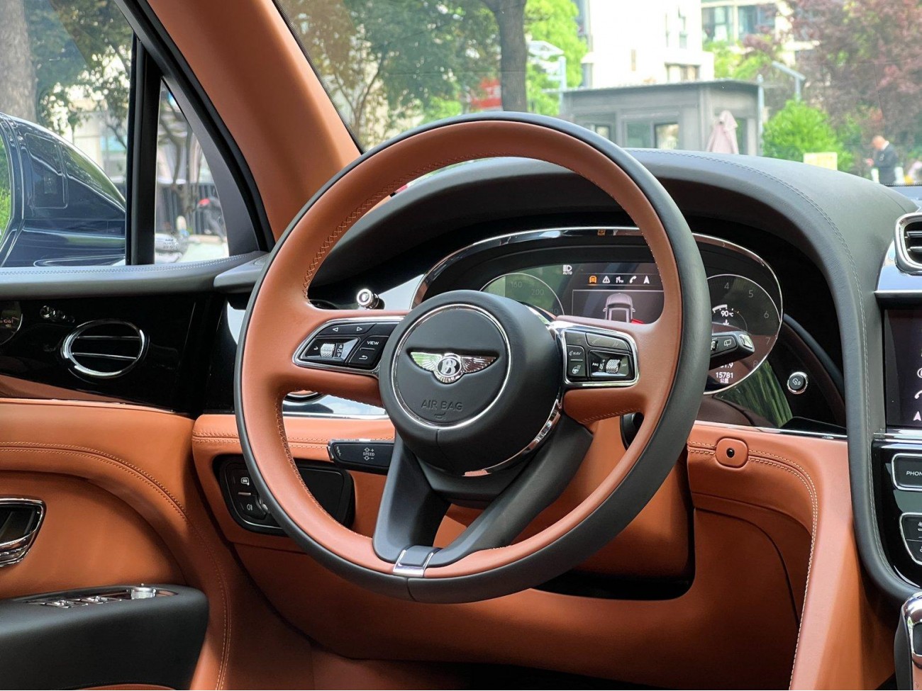 Bentley Bentayga 2023