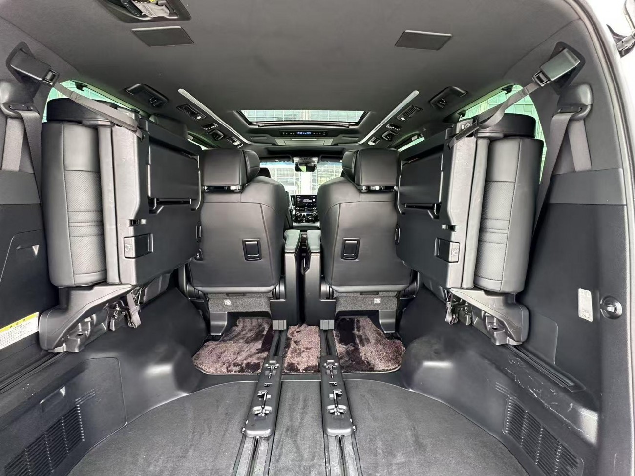 Toyota Vellfire 2023