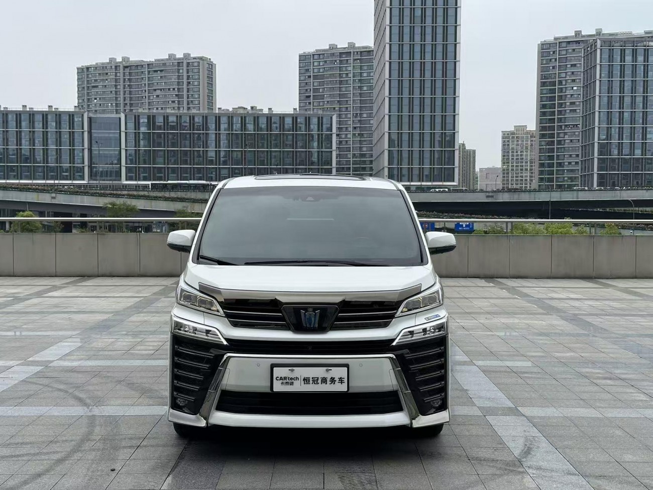 Toyota Vellfire 2023