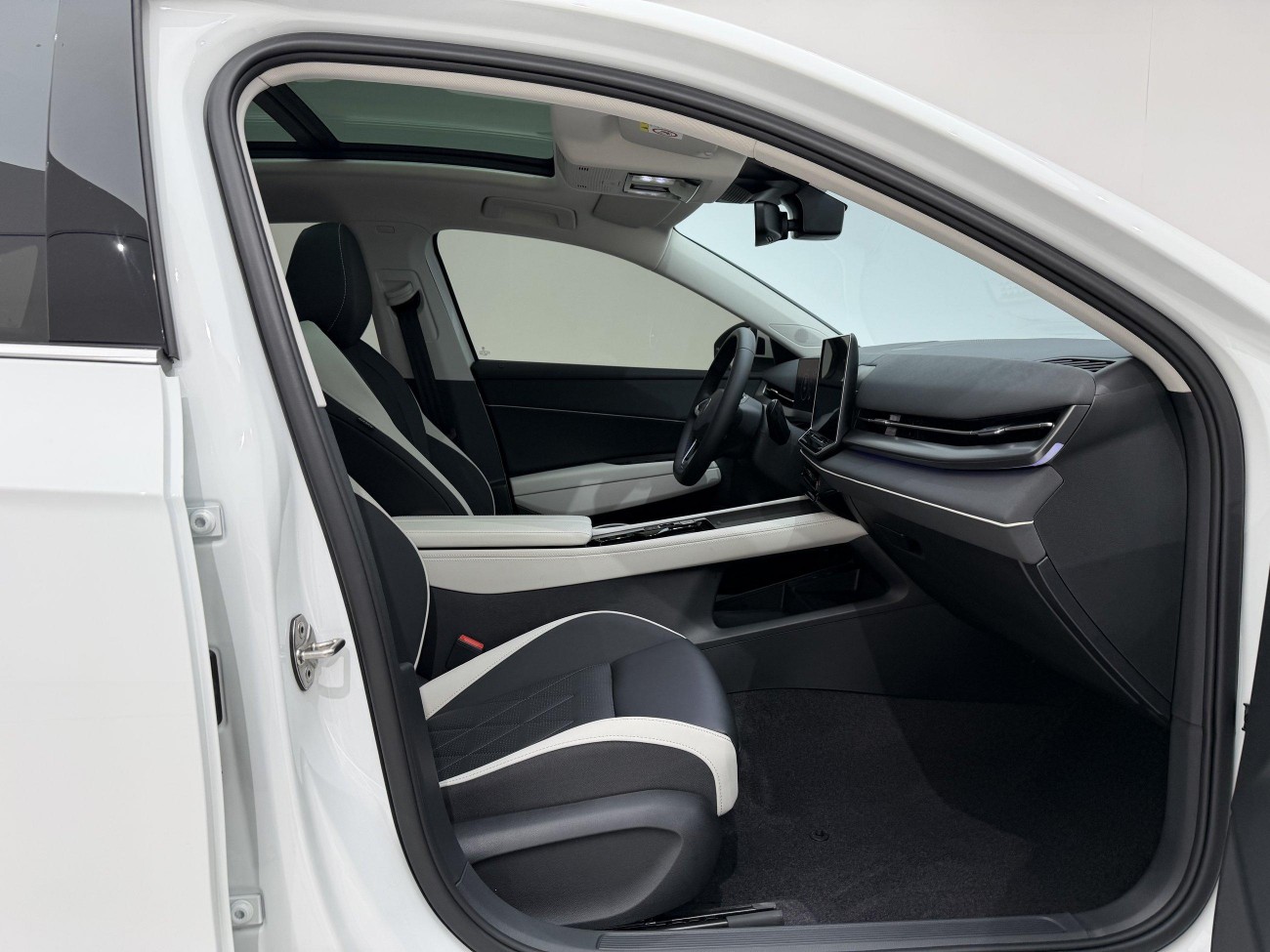 Volkswagen Sagitar 2025