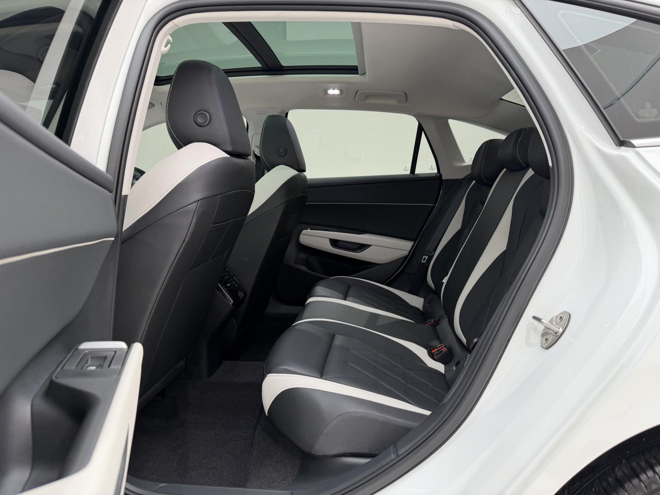 Volkswagen Sagitar 2025