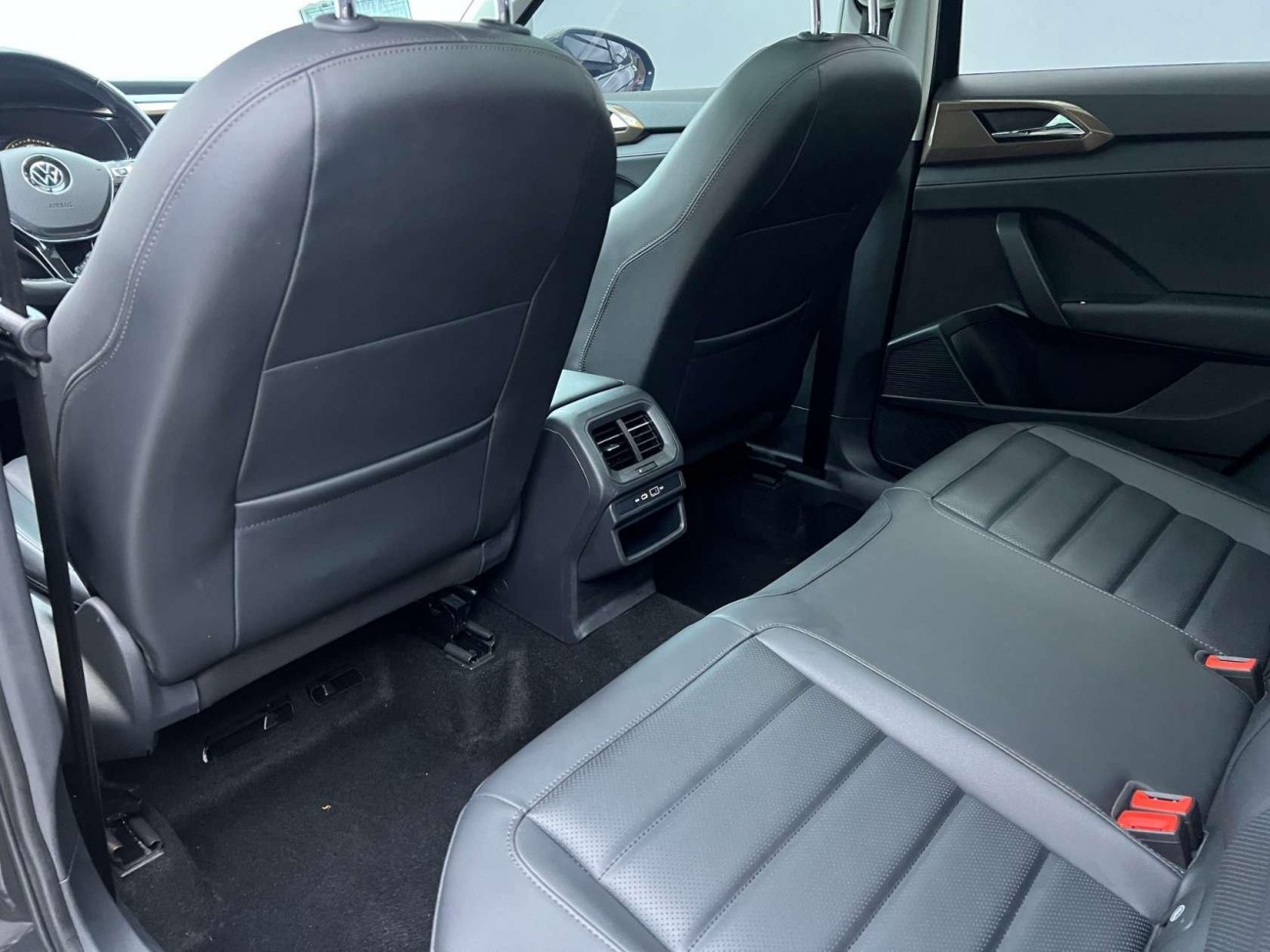 Volkswagen Tharu 2021
