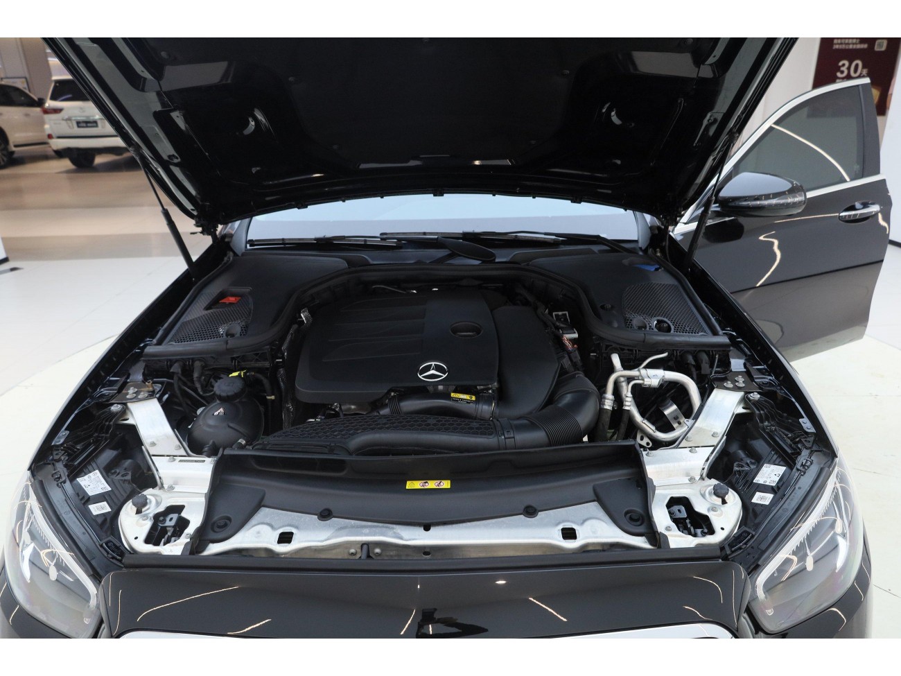 Mercedes-Benz E 260 L 2021