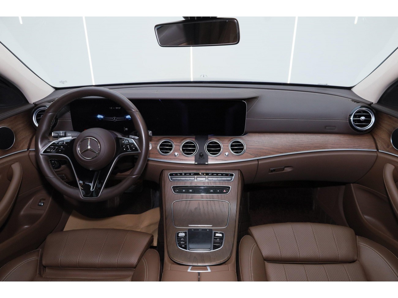 Mercedes-Benz E 260 L 2021