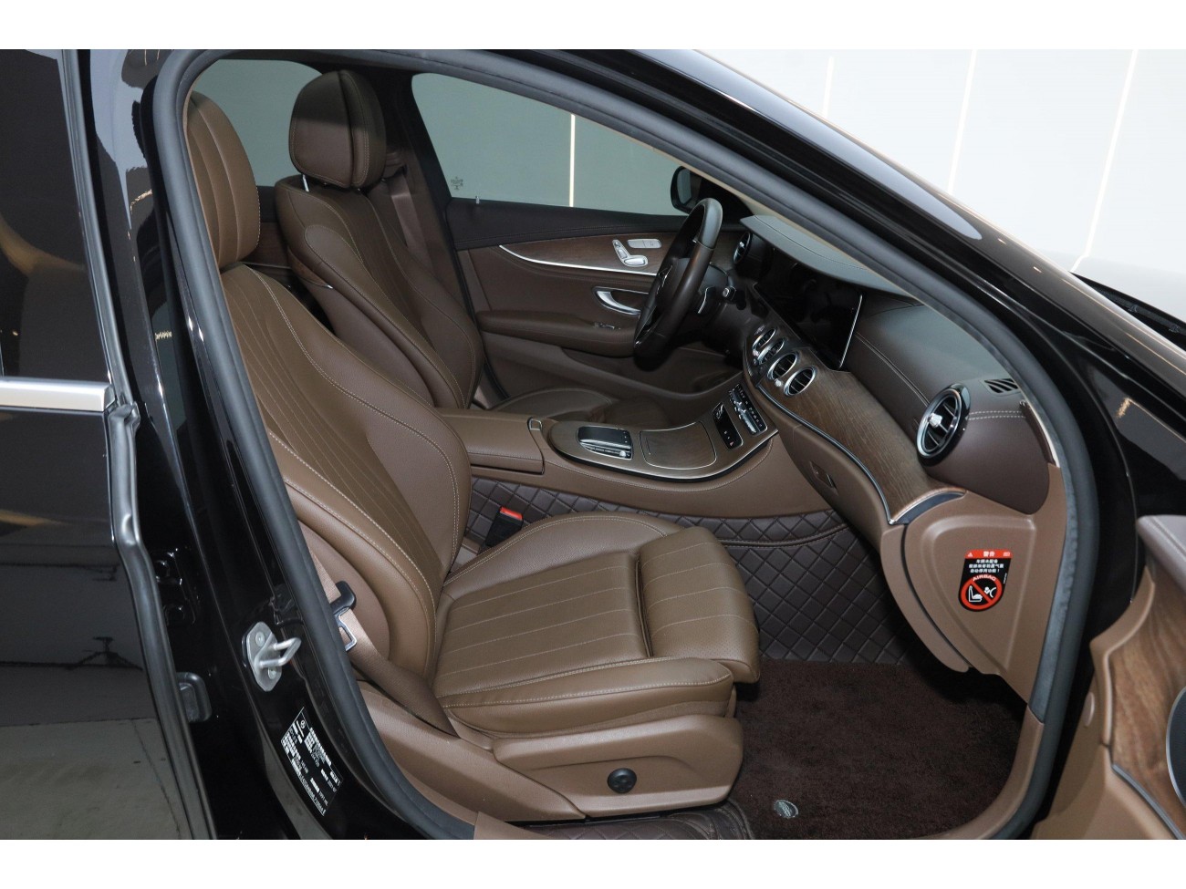 Mercedes-Benz E 260 L 2021
