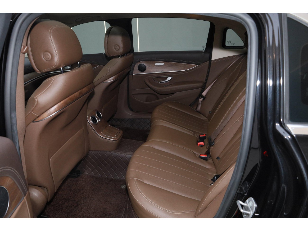 Mercedes-Benz E 260 L 2021