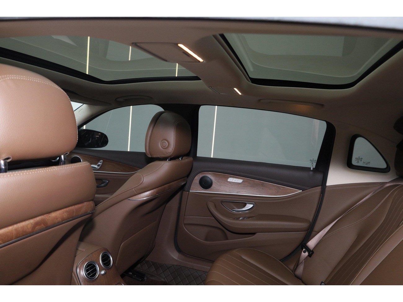 Mercedes-Benz E 260 L 2021