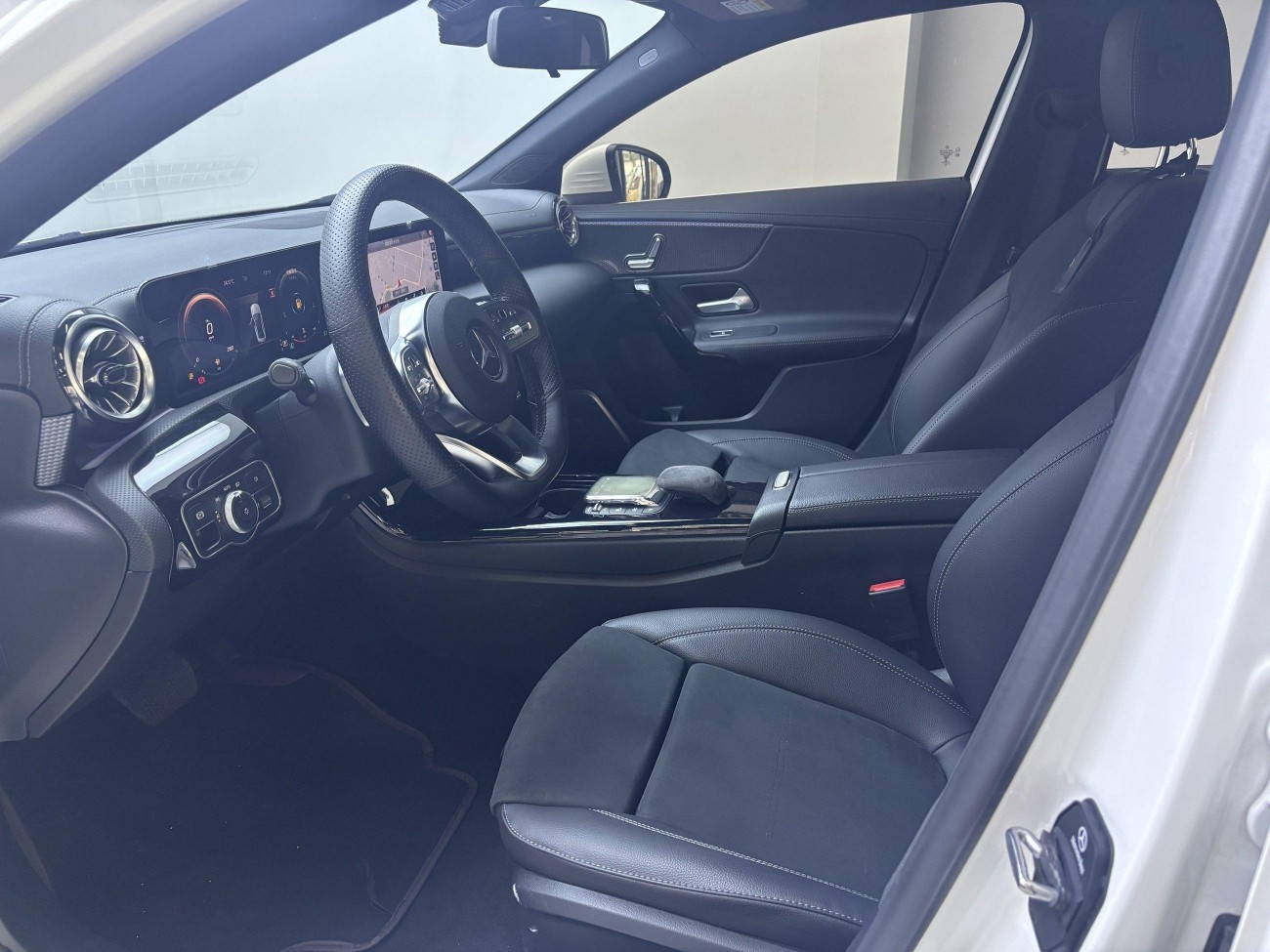 Mercedes-Benz A 200 L 2021