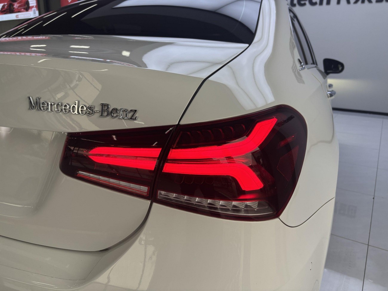 Mercedes-Benz A 200 L 2021