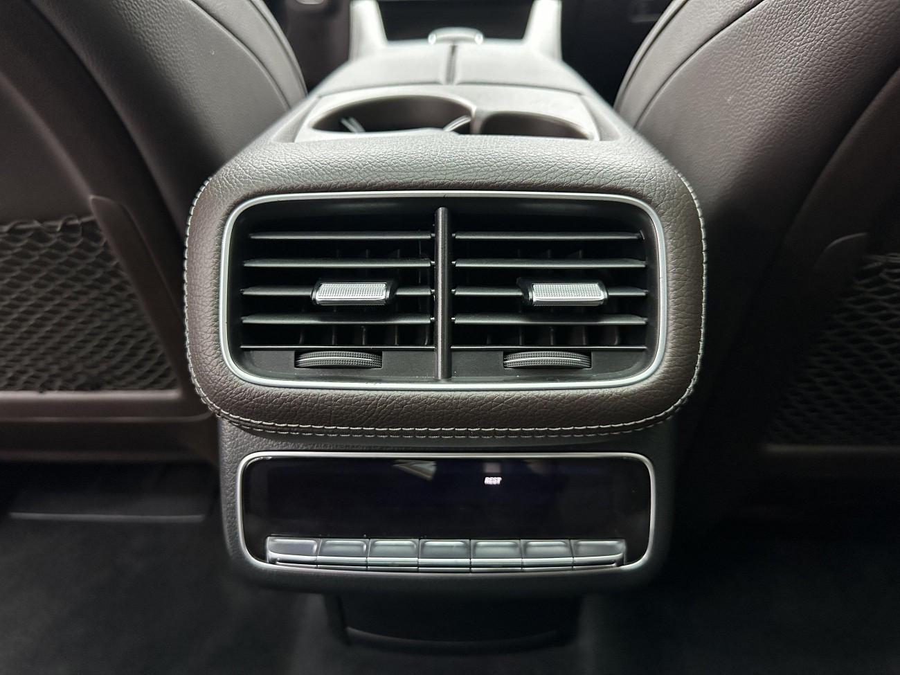 Mercedes-Benz GLS 400 4MATIC 2023